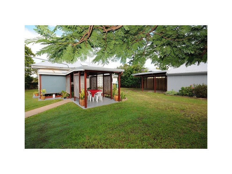 174 Cambridge Street, Granville QLD 4650