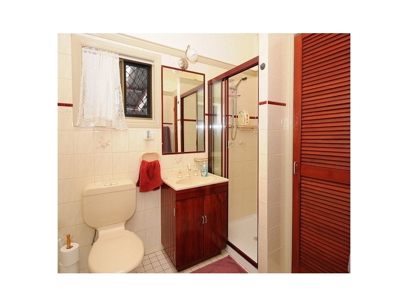 174 Cambridge Street, Granville QLD 4650