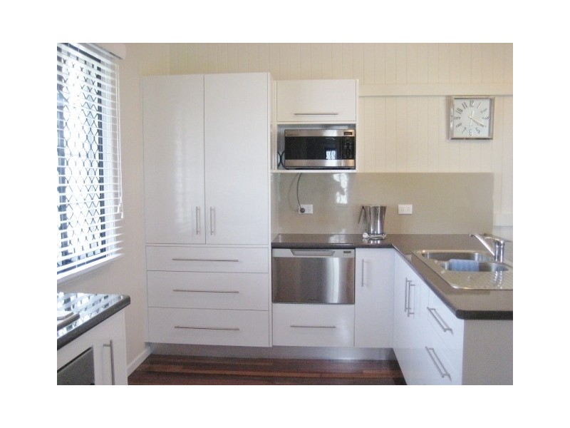 17 Grosvenor Street, Maryborough QLD 4650