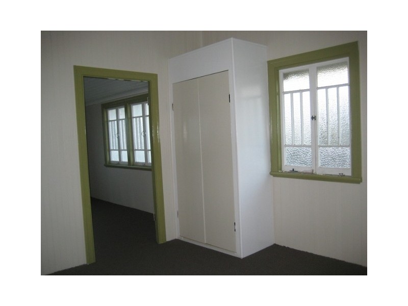 6 May Street, Granville QLD 4650