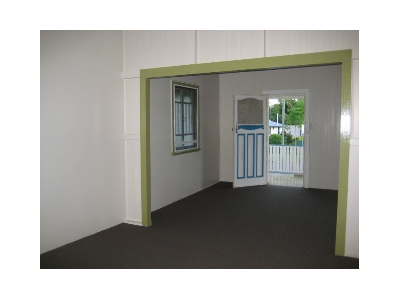 6 May Street, Granville QLD 4650