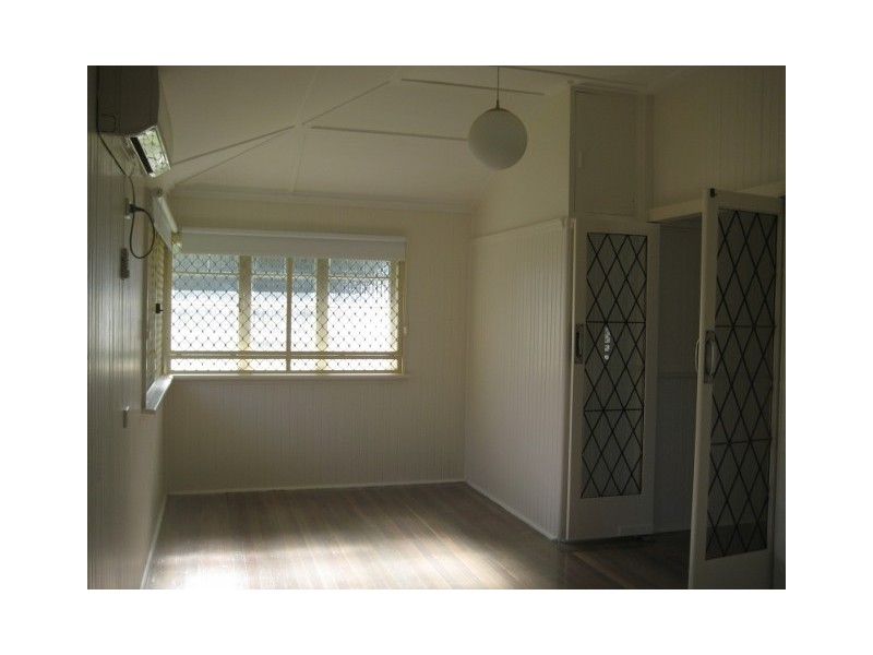 10 Aberdeen Avenue, Maryborough QLD 4650