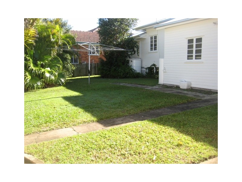 10 Aberdeen Avenue, Maryborough QLD 4650