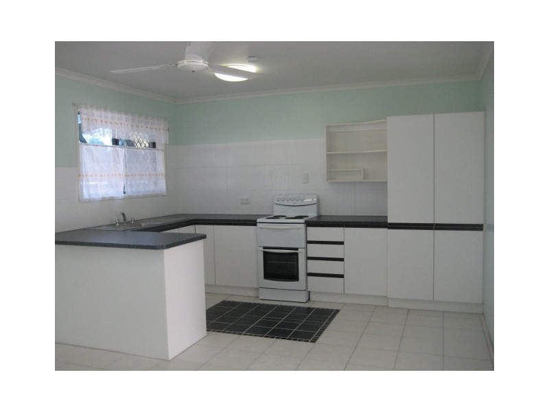 31 Wolseley Street, Granville QLD 4650