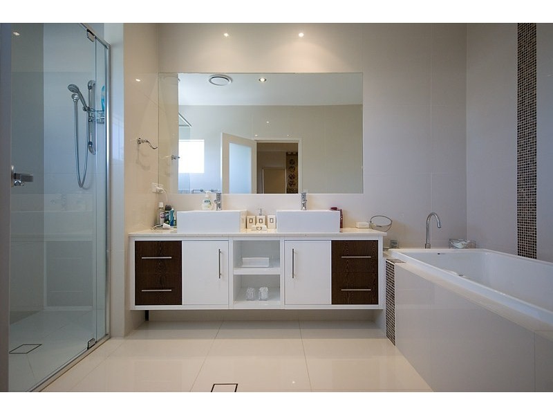 6013B The Boulevarde, Benowa QLD 4217
