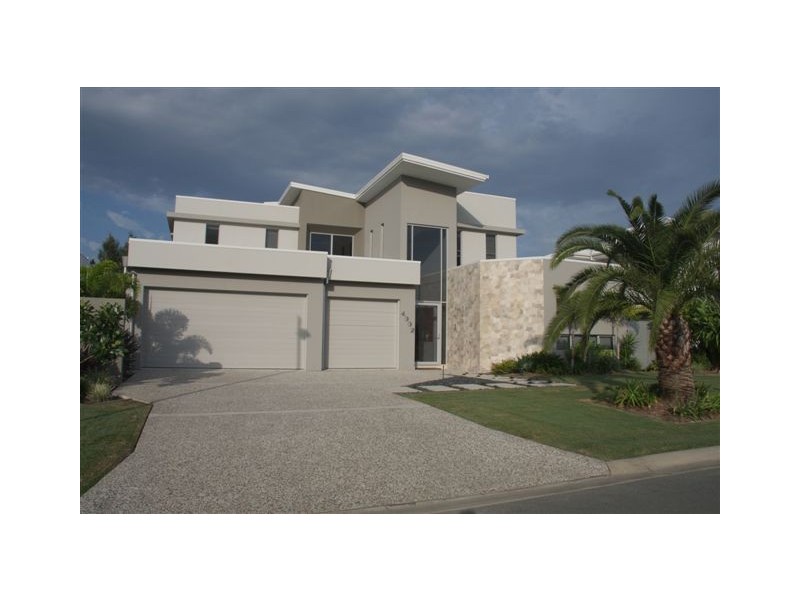 4002 The Boulevarde, Benowa QLD 4217