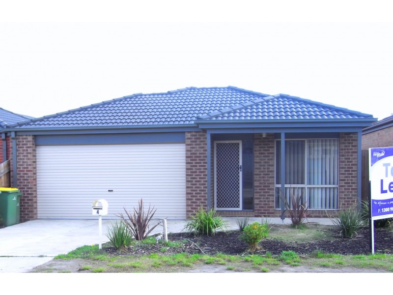 4 Age Place, Pakenham VIC 3810
