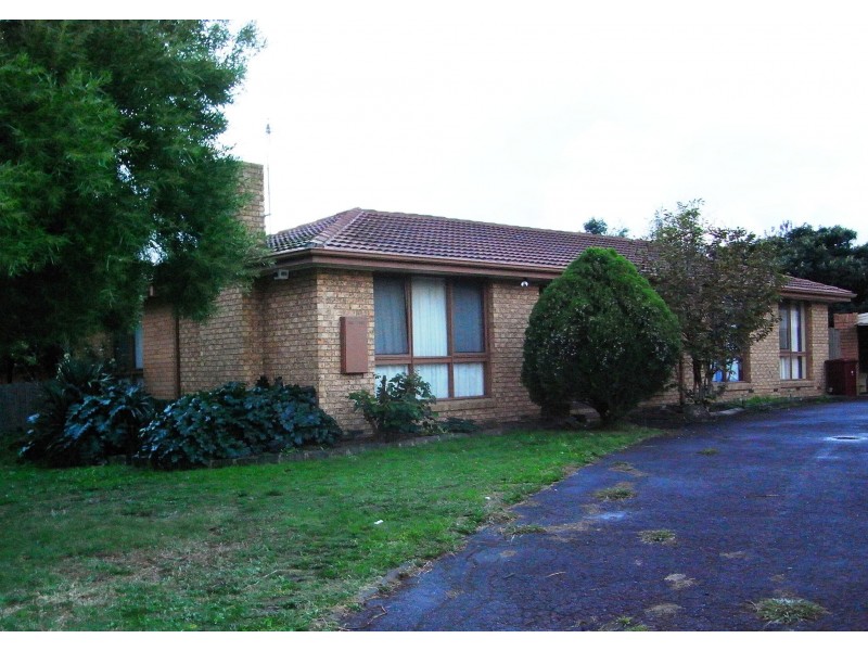 1 Chirnside Drive, Berwick VIC 3806