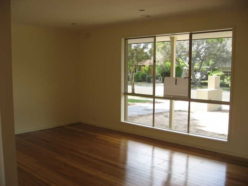 1/60 Mansfield Street, Berwick VIC 3806