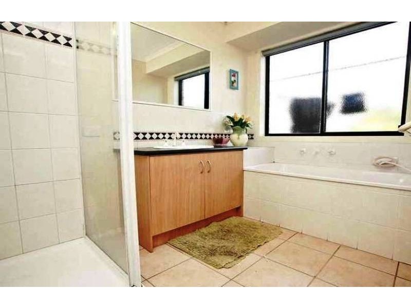 3 Sarah Louise Place, Berwick VIC 3806