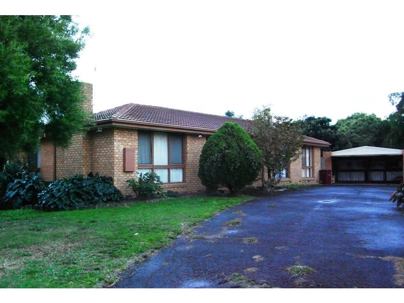 1 Chirnside Drive, Berwick VIC 3806