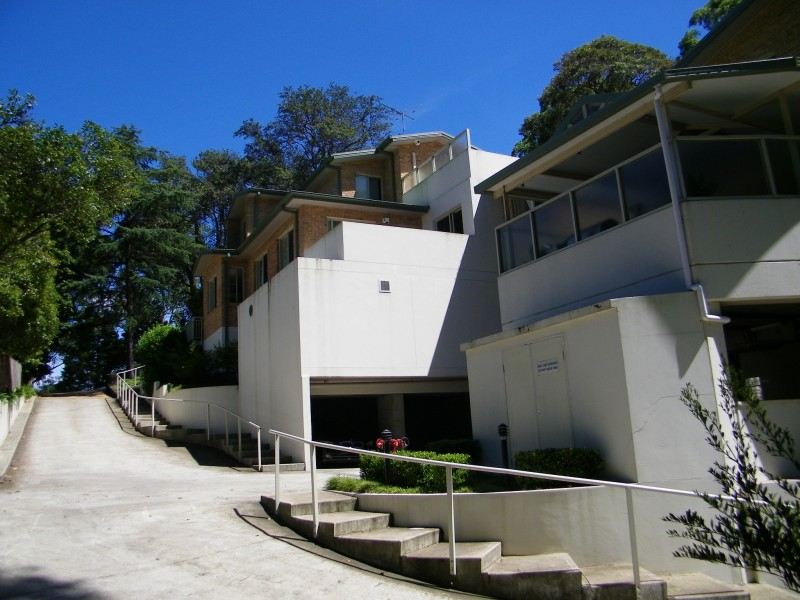 2/125-127 Mona Vale Road, St Ives NSW 2075