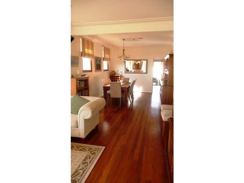 1 Karingal Street, Seaforth NSW 2092