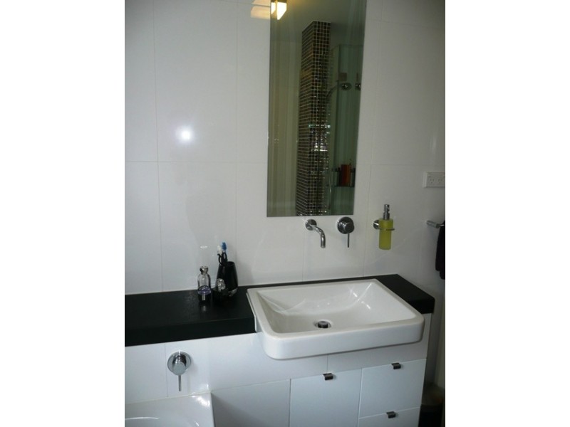 4/3 Lodge Lane, Freshwater NSW 2096