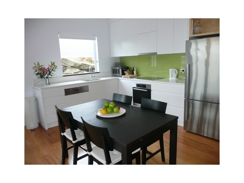 4/3 Lodge Lane, Freshwater NSW 2096