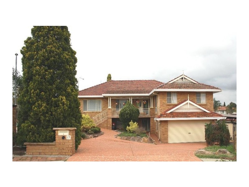 17 Vallen Place, Quakers Hill NSW 2763