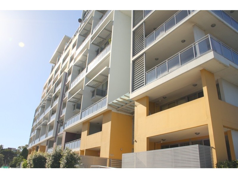 65/12 bathurst st, Liverpool NSW 2170