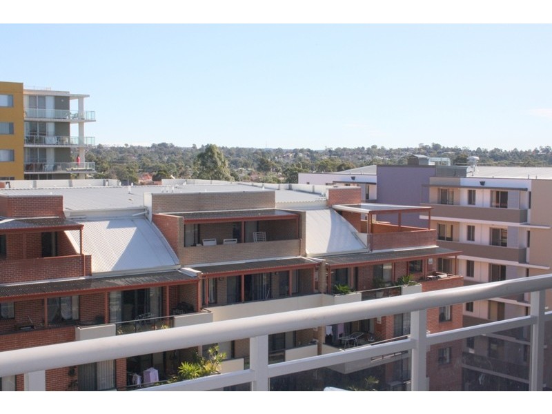 65/12 bathurst st, Liverpool NSW 2170