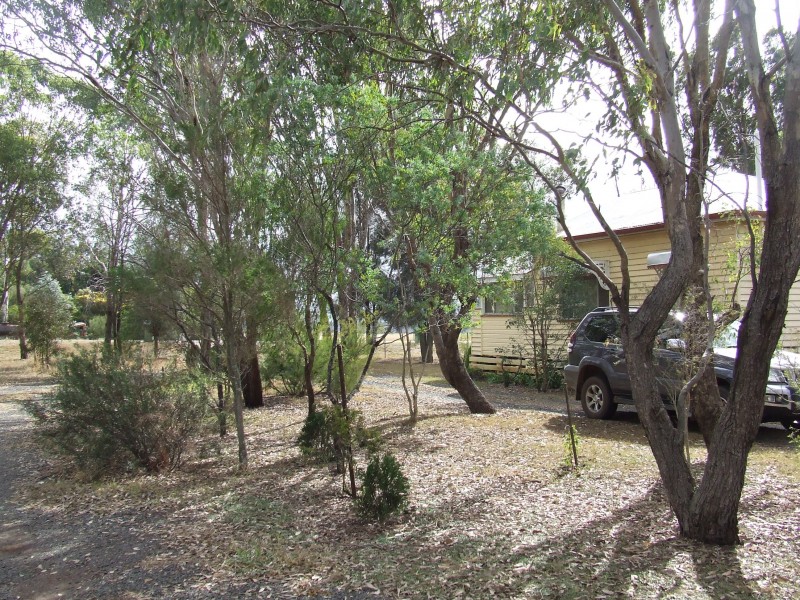 111 Cudmore Road, Cambooya QLD 4358