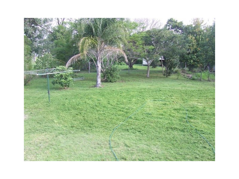 34 Eskdale Road, Toogoolawah QLD 4313