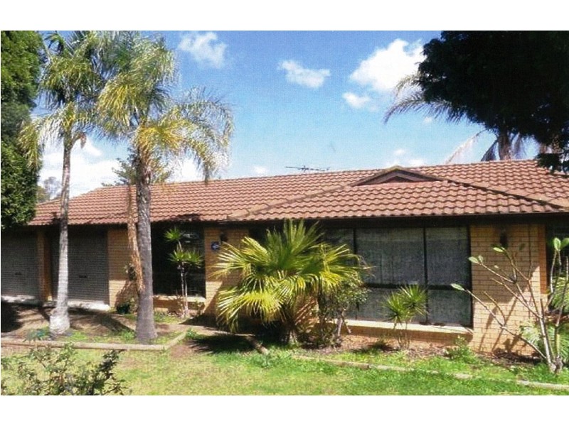 25 Sweethaven Road, Edensor Park NSW 2176