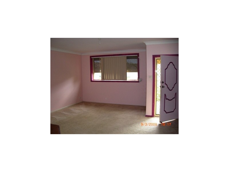 Edensor Park NSW 2176