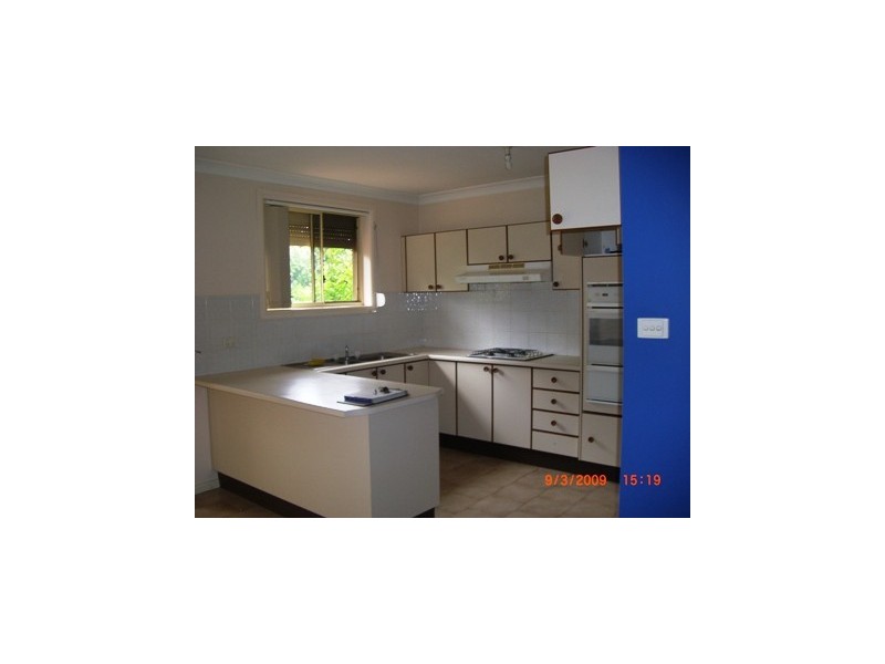 Edensor Park NSW 2176