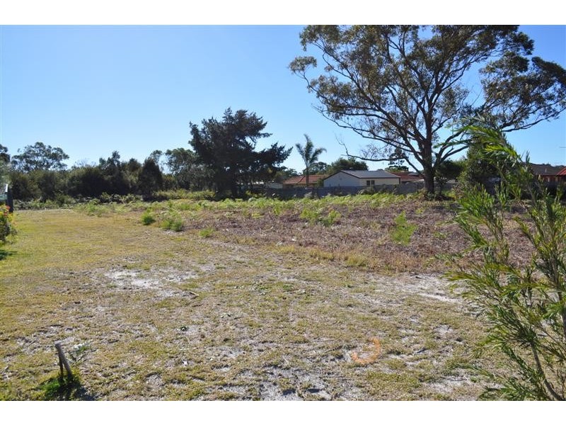 9 Kirkwood Pl, Stuarts Point NSW 2441