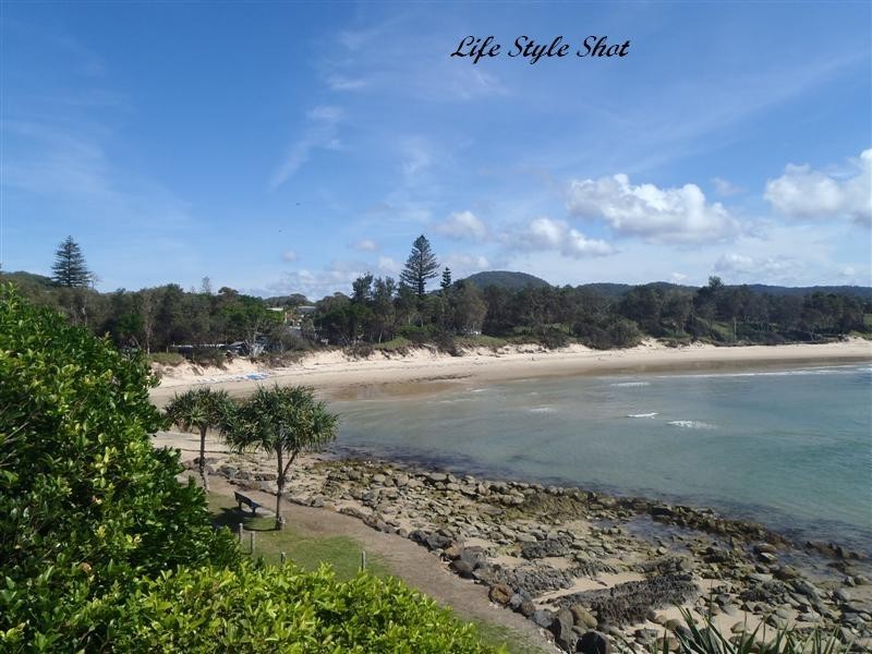 2 Scotts Head Rd, Scotts Head NSW 2447