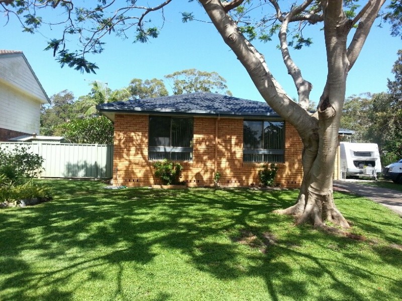5 Cedar Place, Stuarts Point NSW 2441