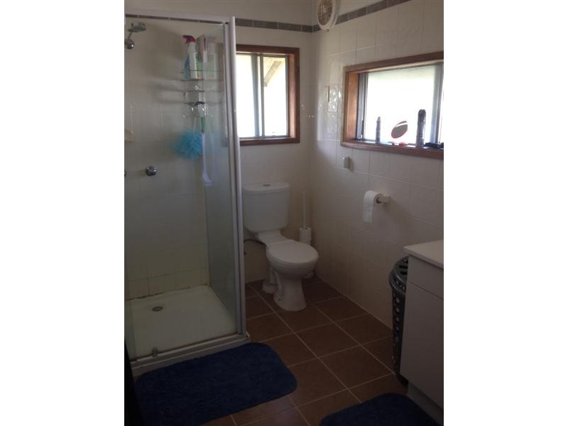 18 Ninth Ave, Stuarts Point NSW 2441