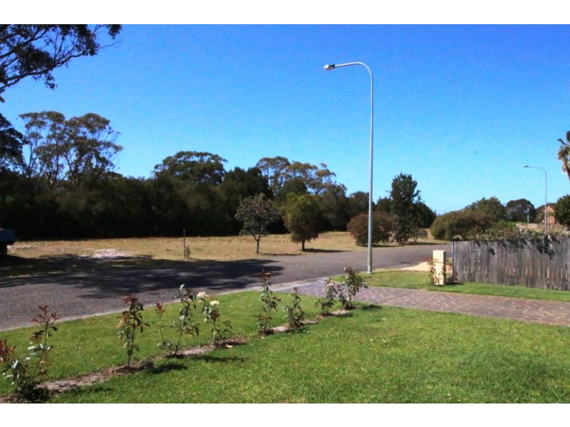 15 Kimpton St, Stuarts Point NSW 2441