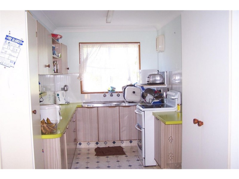 2 Gloucester Street, Scotts Head NSW 2447