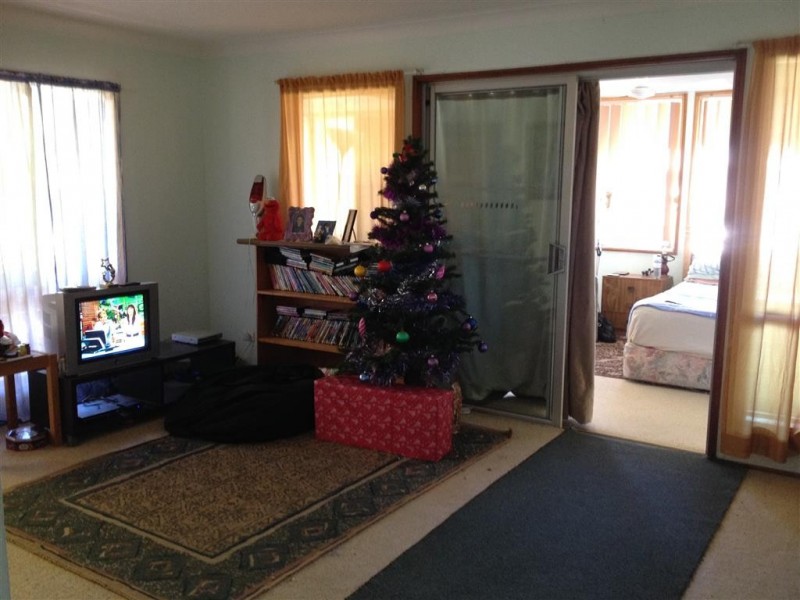 2 Gloucester Street, Scotts Head NSW 2447