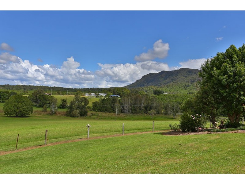 680 Stuarts Point Rd, Yarrahapinni NSW 2441