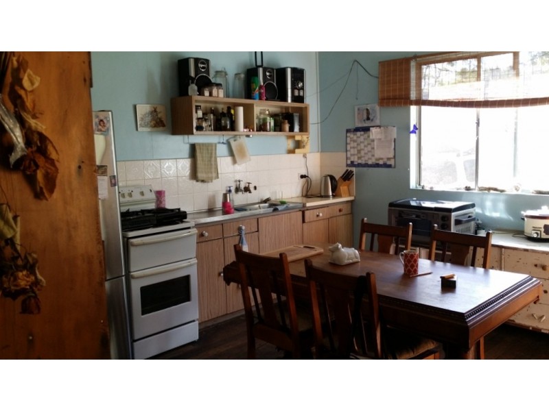 16 Fifth Ave, Stuarts Point NSW 2441