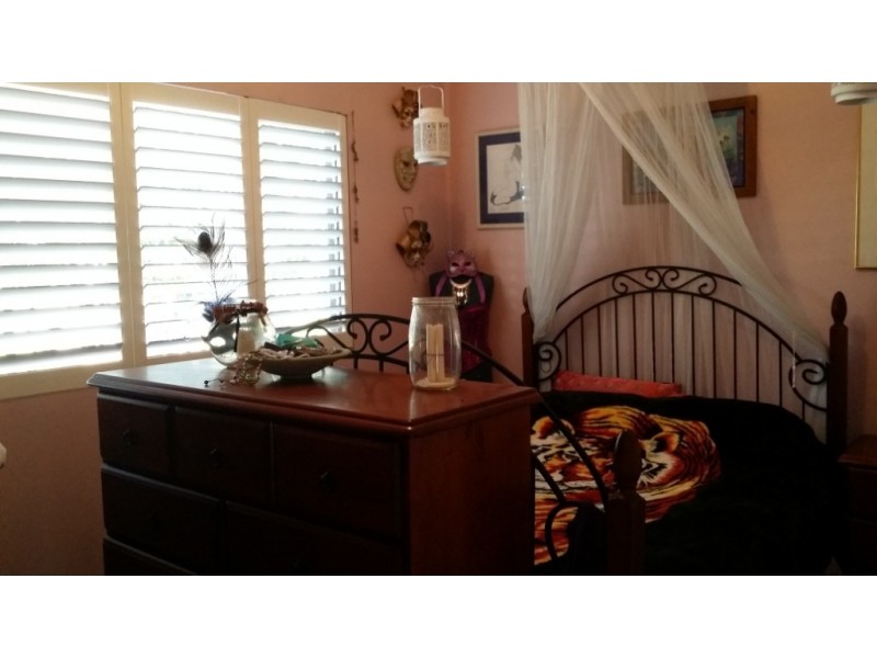 16 Fifth Ave, Stuarts Point NSW 2441