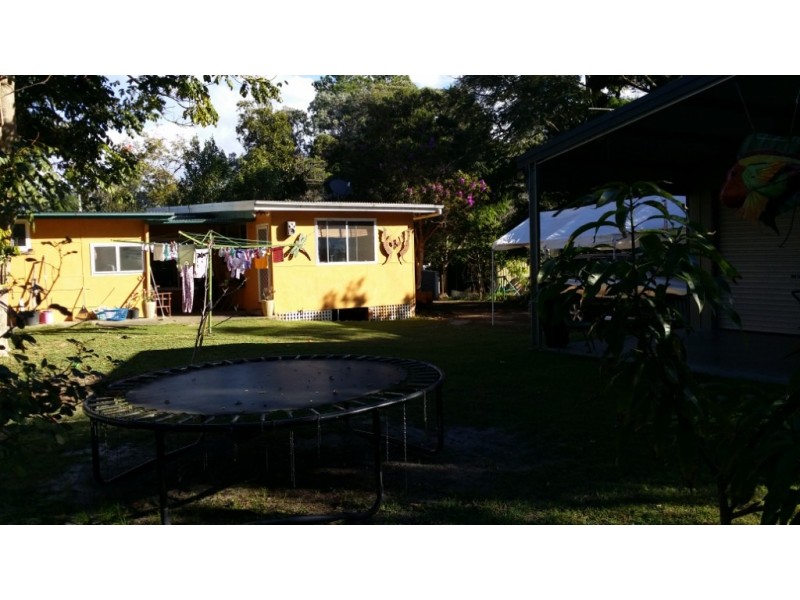 16 Fifth Ave, Stuarts Point NSW 2441