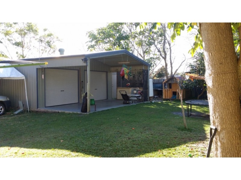 16 Fifth Ave, Stuarts Point NSW 2441
