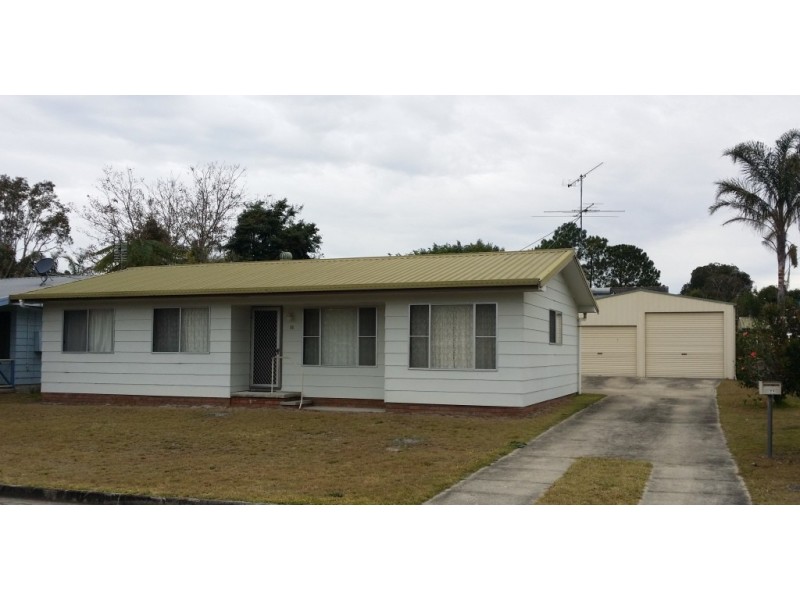 11 Thirteenth Ave, Stuarts Point NSW 2441