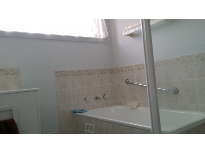 11 Thirteenth Ave, Stuarts Point NSW 2441