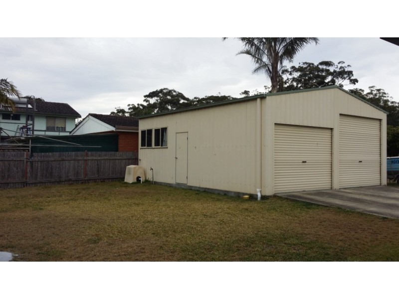 11 Thirteenth Ave, Stuarts Point NSW 2441