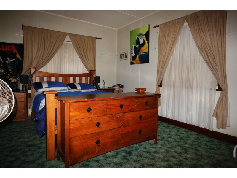 60 Wallace Street, Scotts Head NSW 2447