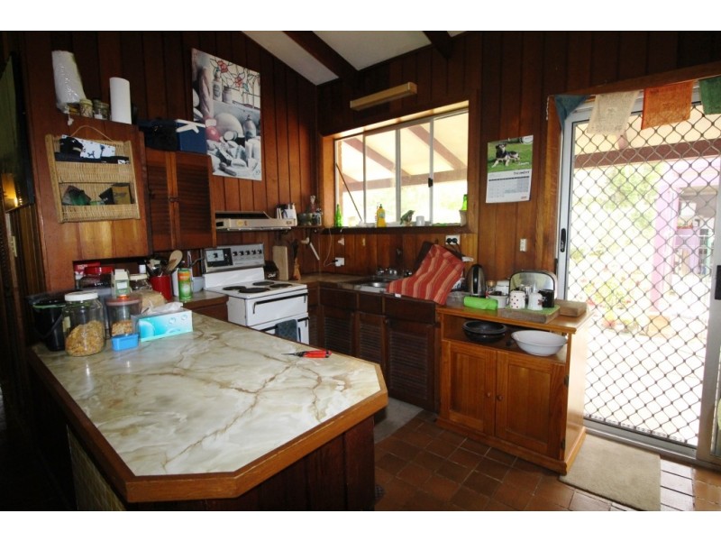 69 Ocean Ave, Stuarts Point NSW 2441