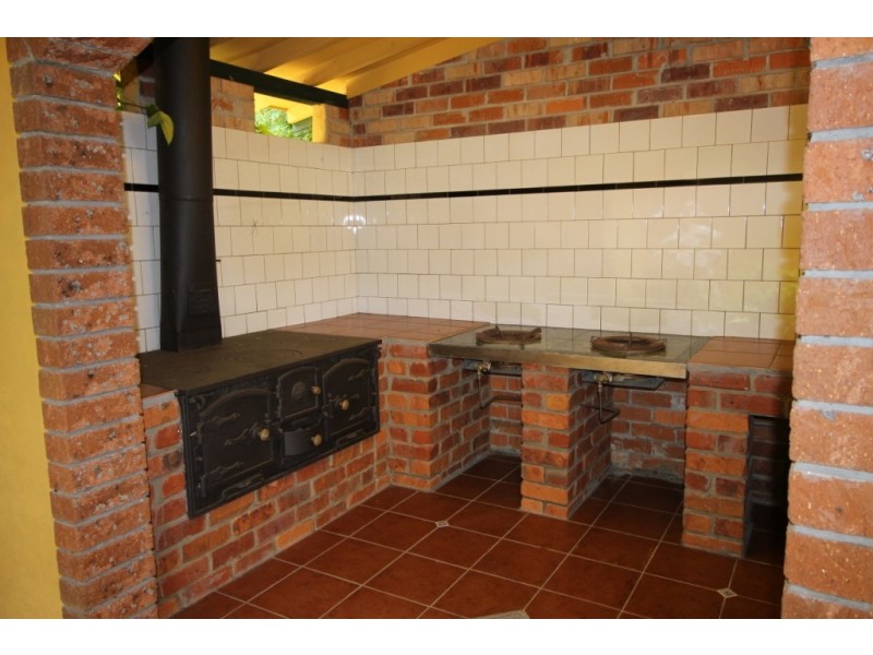 6 Nineteenth Ave, Stuarts Point NSW 2441