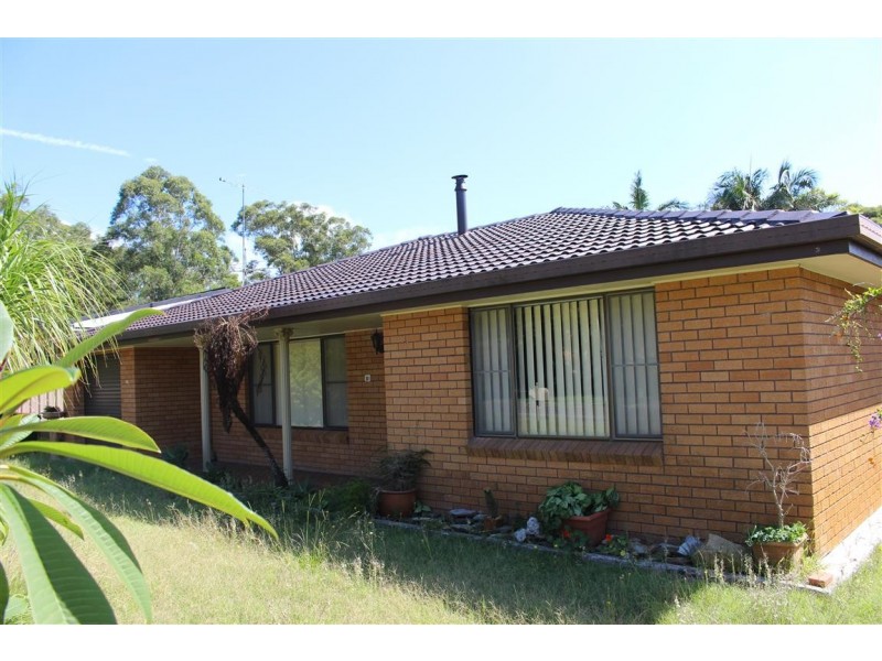 10 Thirteenth Ave, Stuarts Point NSW 2441