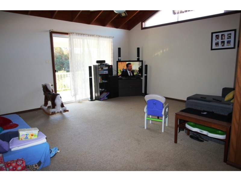 9 Kimpton Street, Stuarts Point NSW 2441