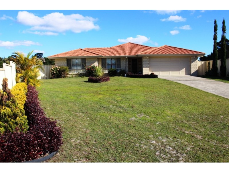 4 Bohemia Court, Stuarts Point NSW 2441