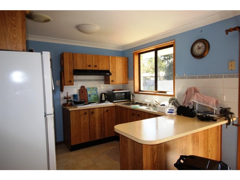 12 Seventeenth Ave, Stuarts Point NSW 2441