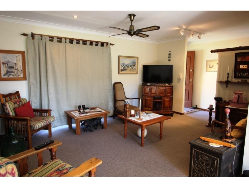 12 Seventeenth Ave, Stuarts Point NSW 2441